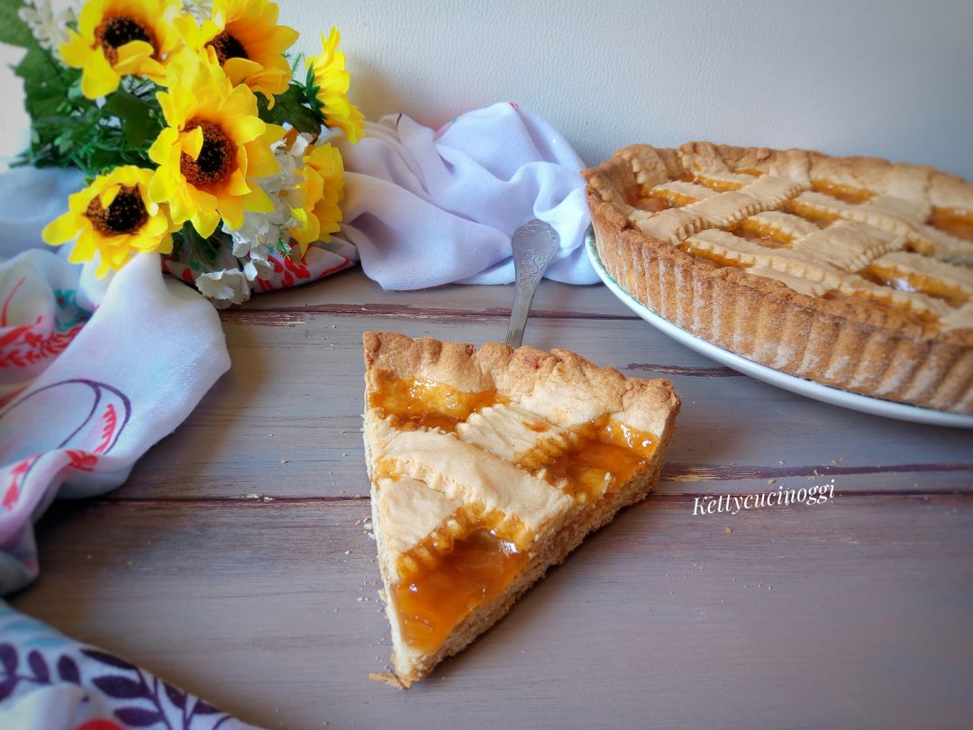 CROSTATA ALL'OLIO CON MARMELLATA DI ALBICOCCA