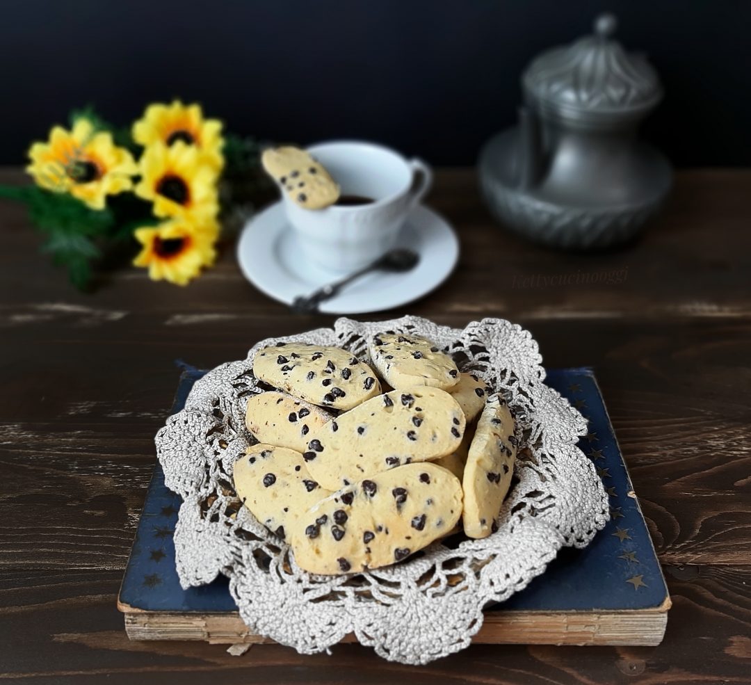 BISCOTTI MORBIDI CON PASTA MADRE