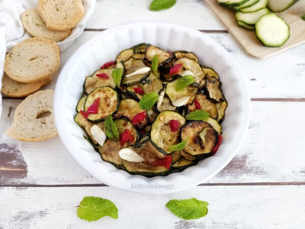 ZUCCHINE SCAPECE CON FRIGGITRICE AD ARIA: LA RICETTA