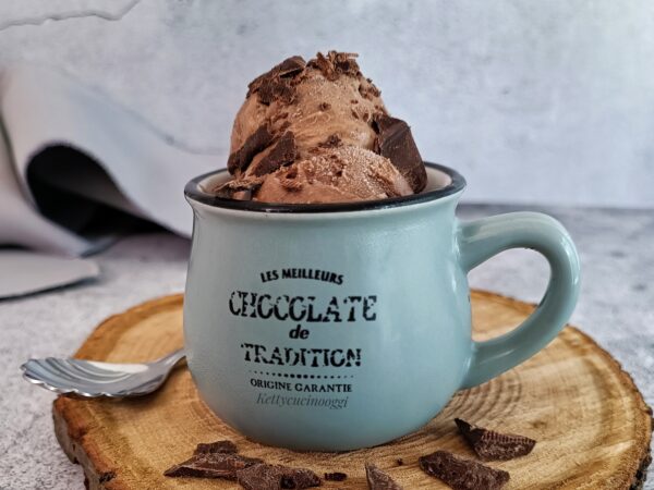 GELATO AL CIOCCOLATO CON GELATIERA: LA RICETTA