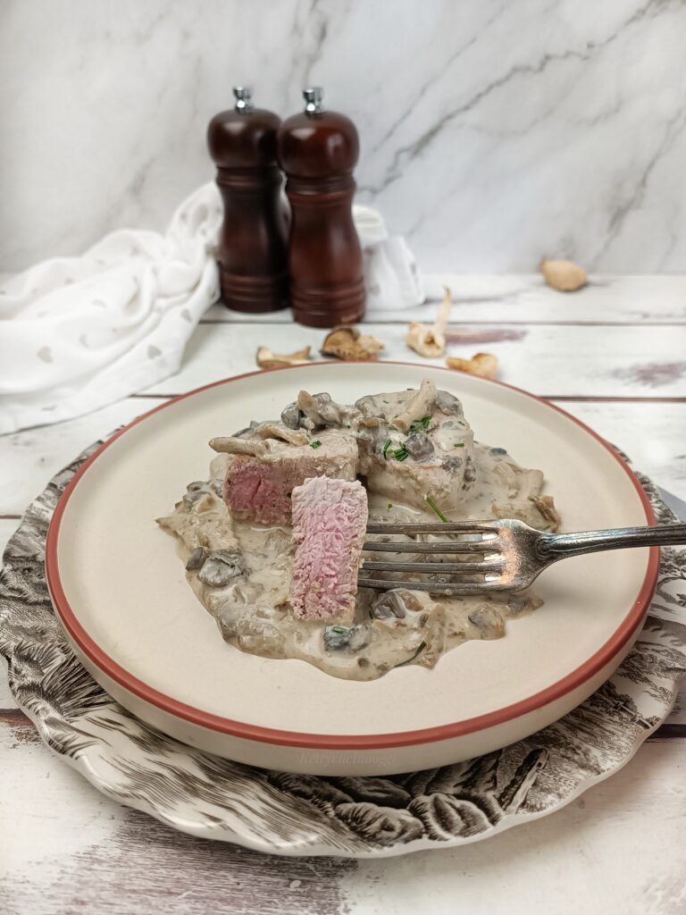 FILETTO DI MAIALE AI FUNGHI 