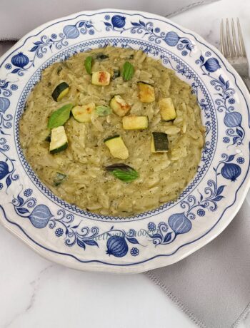 RISONI CREMOSI CON ZUCCHINE E BASILICO