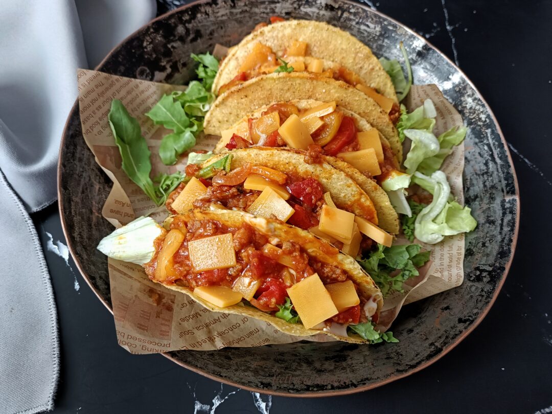 TACOS CON CARNE E PEPERONI