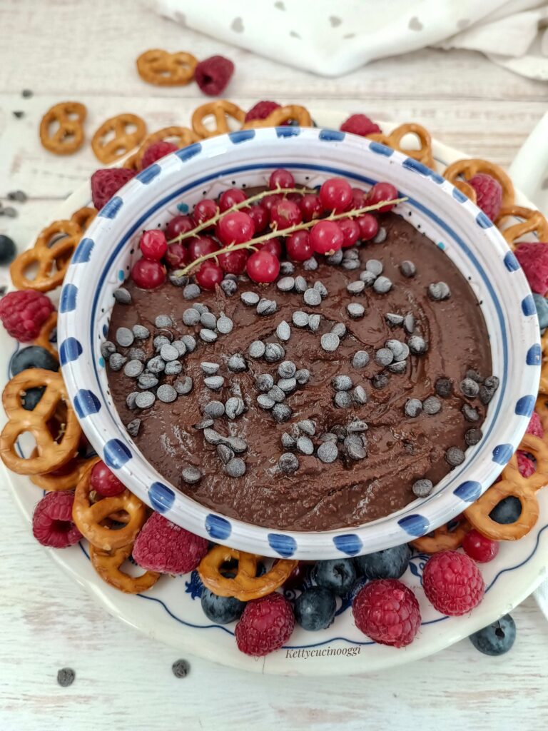 HUMMUS DOLCE AL CIOCCOLATO