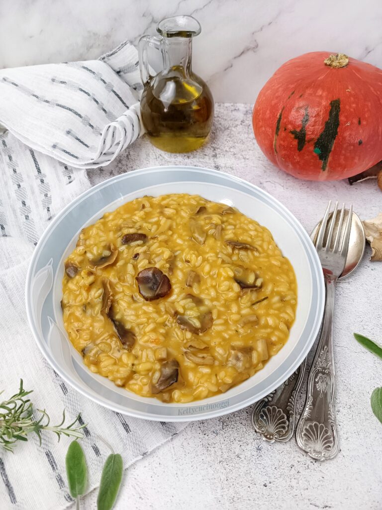 RISOTTO ALLA ZUCCA PORCINI E GORGONZOLA