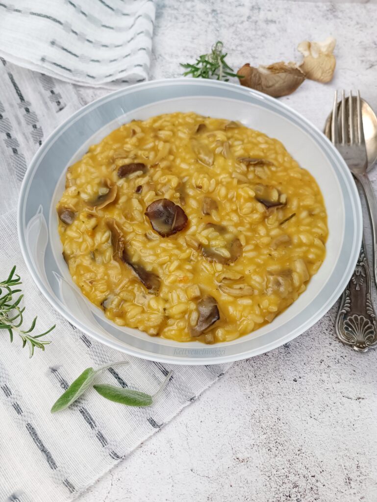 RISOTTO ALLA ZUCCA PORCINI E GORGONZOLA