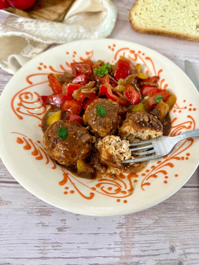 POLPETTE AL VINO ROSSO CON PEPERONI