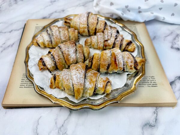 CROISSANT FURBI ALLA NUTELLA: LA RICETTA