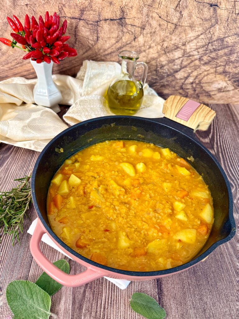 ZUPPA LENTICCHIE ROSSE PATATE E ZUCCA